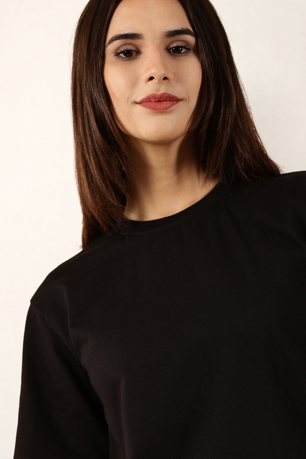 Women Black T-Shirt | Round Neck